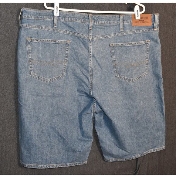 Levi's Signature Series Men's W44 Jean Shorts Distressed Jorts Denim - Picture 2 of 8